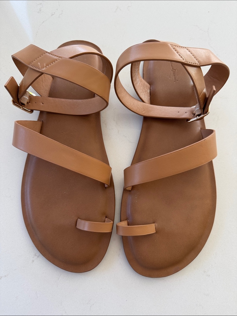 Universal Thread Women’s Tan Leather Strappy Sandals Sz: 11